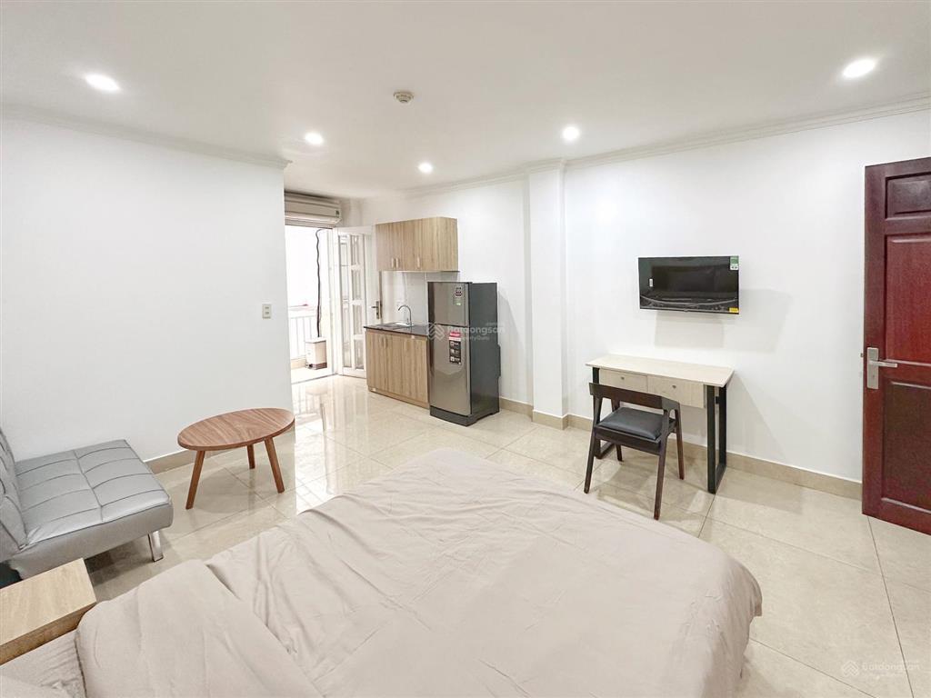Cho thuê căn hộ ban công quận 1 gần chợ bến thành, bitexco, saigon centre
