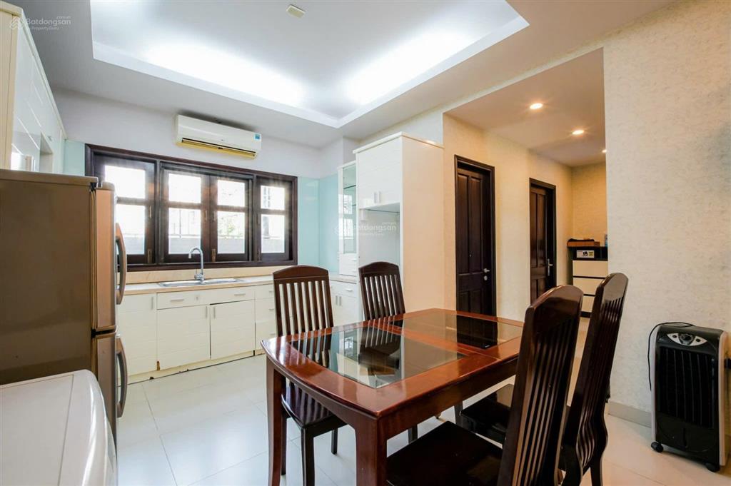 Cho thuê căn 2 phòng ngủ gần chợ tân định, nhà thờ, công viên lê văn tám, giặt sấy riêng