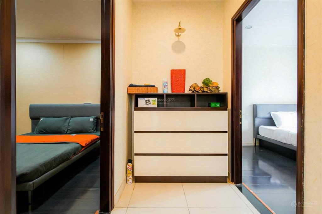 Cho thuê căn 2 phòng ngủ gần chợ tân định, nhà thờ, công viên lê văn tám, giặt sấy riêng