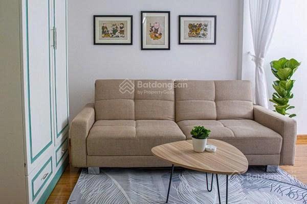 Cho thuê căn hôi ban công quận 3 gần cầu công lý, chùa vĩnh nghiêm, trường sa