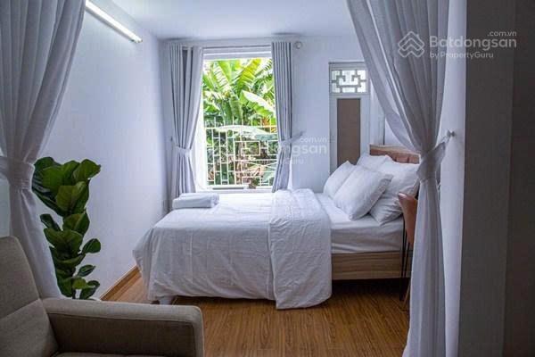 Cho thuê căn hôi ban công quận 3 gần cầu công lý, chùa vĩnh nghiêm, trường sa