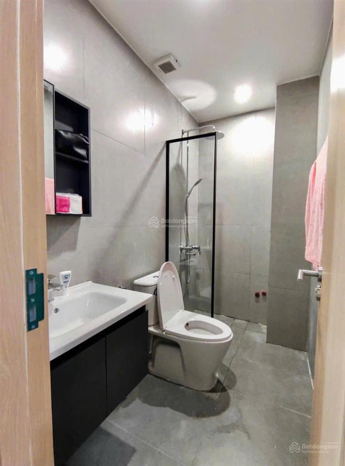 Cho thuê căn hộ studio nội thất máy giặt riêng gần chợ bến thành, tttm takashimaya, cầu calmette