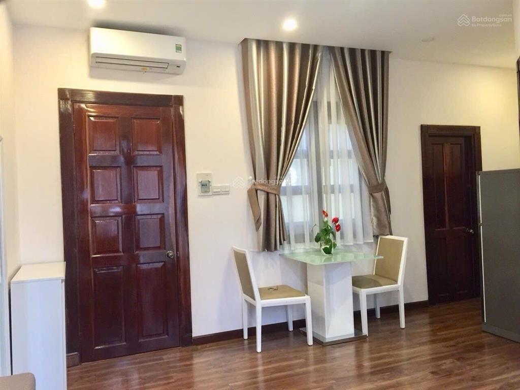 Cho thuê căn hộ 1pn ban công gần bùi viện, chợ thái bình, quận 1