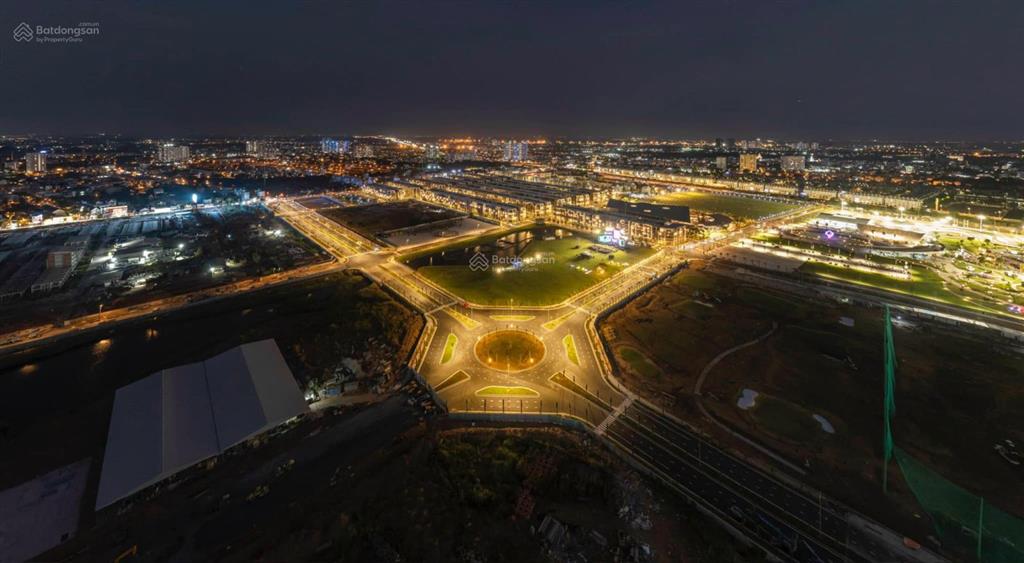 Bán lô đất góc 2mt đường liên phường lg 30m. cách global city 500m dt 930m (32x30m). qhxd hầm 6 lầu