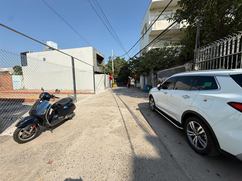 Siêu phẩm linh chiểu  đất hẻm xe hơi đường 17  ngang 6m cực hiếm . tiện ích bao vây 1km. sd 105m