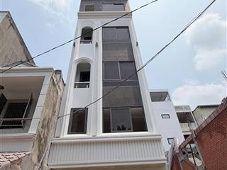 Bán nhà phố cao cấp quận 9 thang máy, full nội thất cao cấp mới, giá chỉ 10.6 tỷ. tiện ích đầy đủ