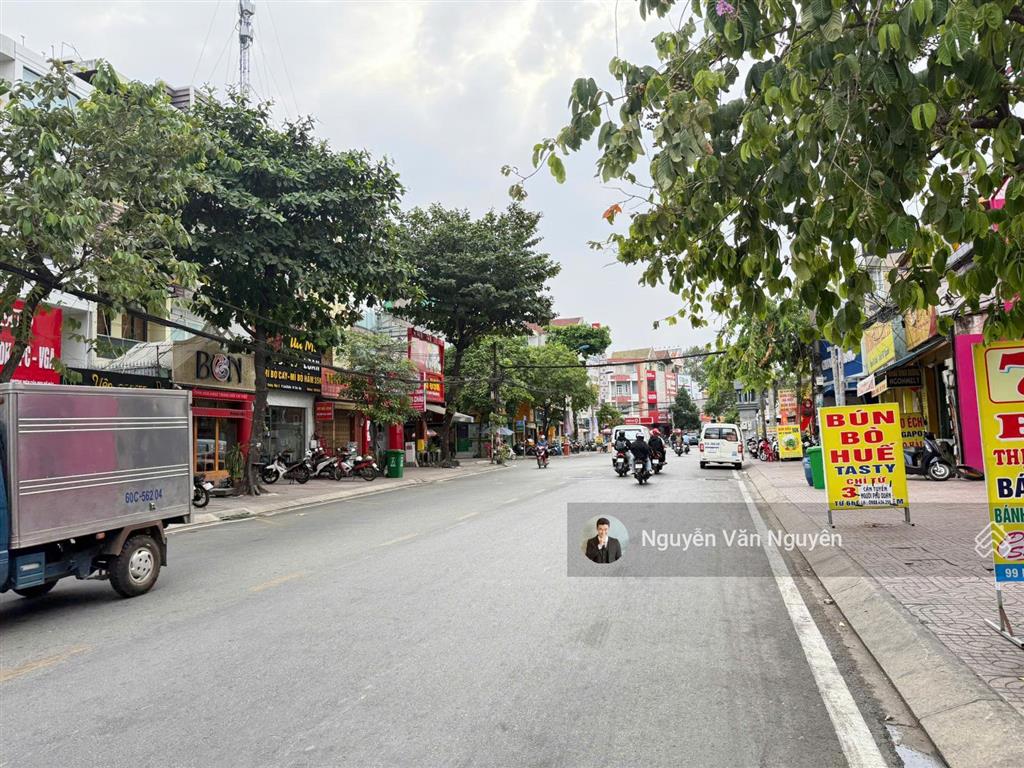 Bán đất tặng nhà ngay đh ngân hàng  trong khu him lam linh chiểu. dt 182,2m2 (9,6x18). hầm + 6 lầu