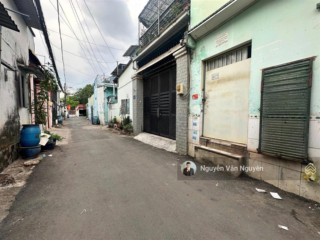 Hiếm  ngay hoàng diệu 2  dt 183m2 ngang 9m đường xe hơi gần đại học ngân hàng. tách được 2 lô
