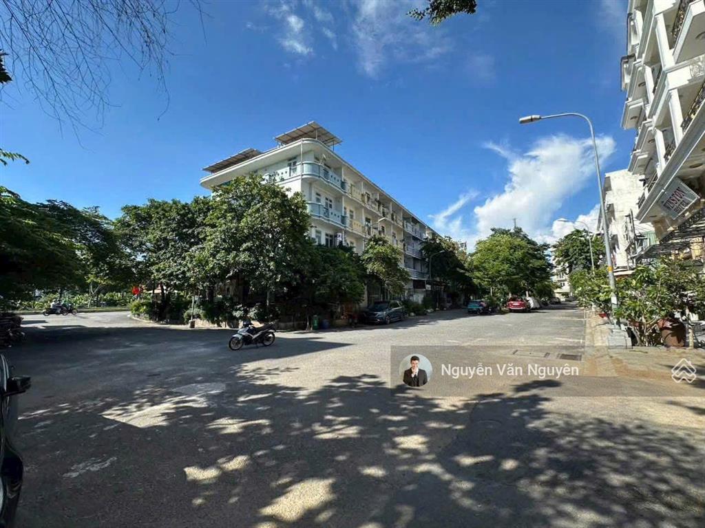 Cực hiếm  rẻ nhất khu phân lô ngay khách sạn winston phạm văn đồng  đường 20m có công viên