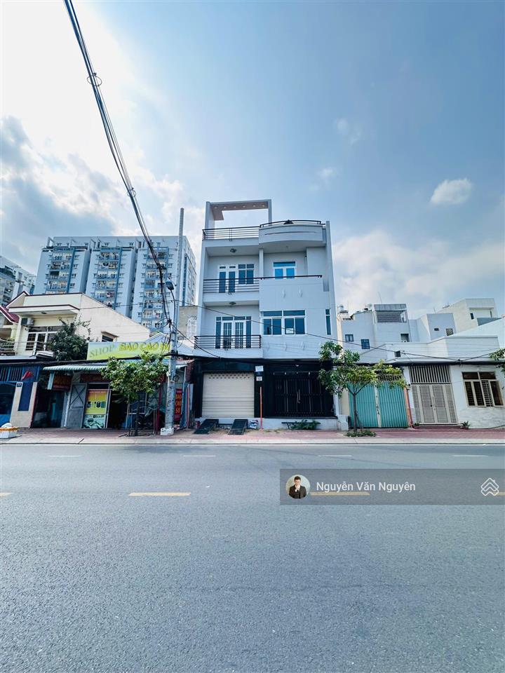Hàng hiếm  mặt tiền kinh doanh 3 tầng lê văn chí  128.5m2(8x 16m) gần hoàng diệu 2. tiện ở và kd