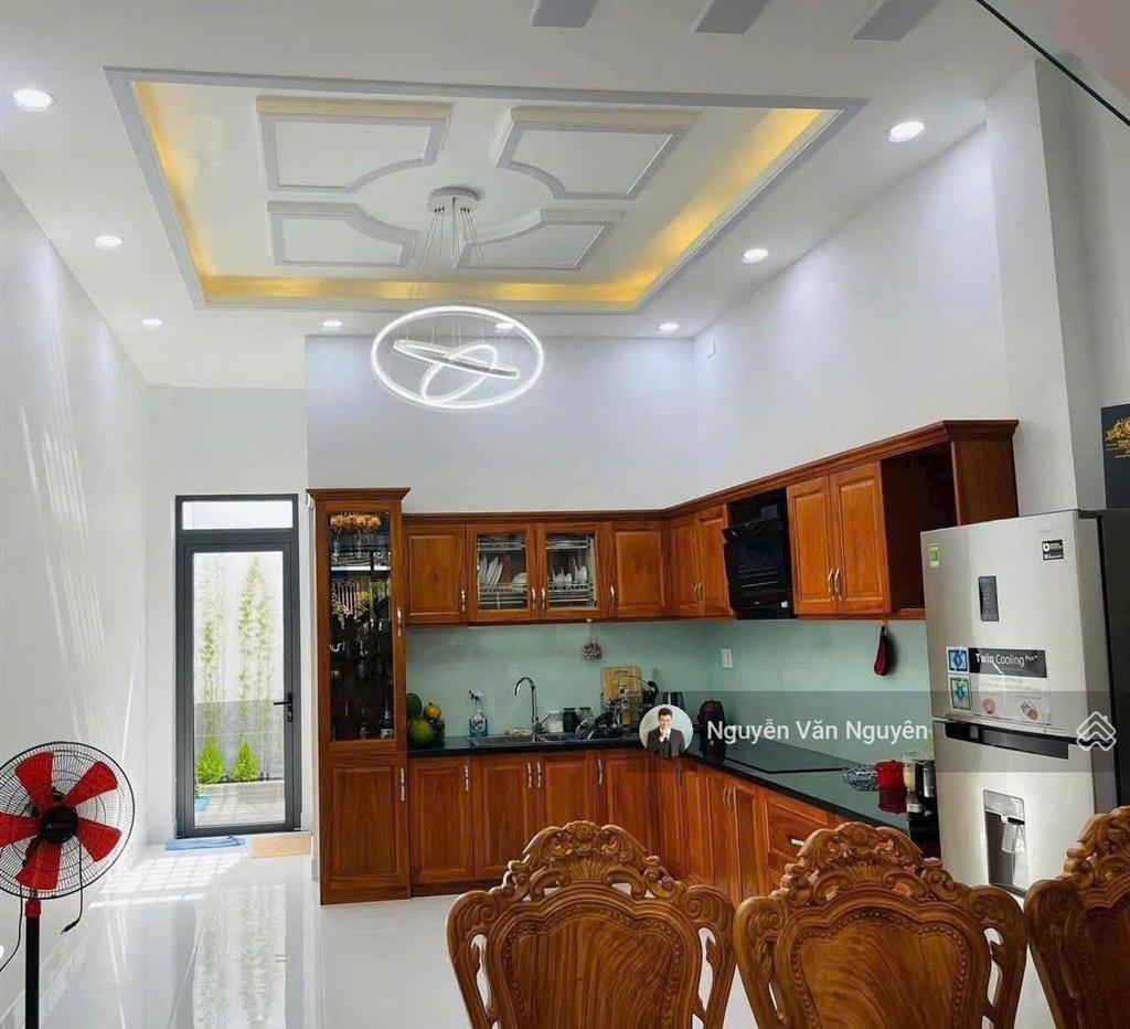 Hiếm! bán nhà mặt tiền đường 4 linh tây, dt 106m2 ngang 4m, 3 tầng, nội thất cao cấp, cạnh pvđ