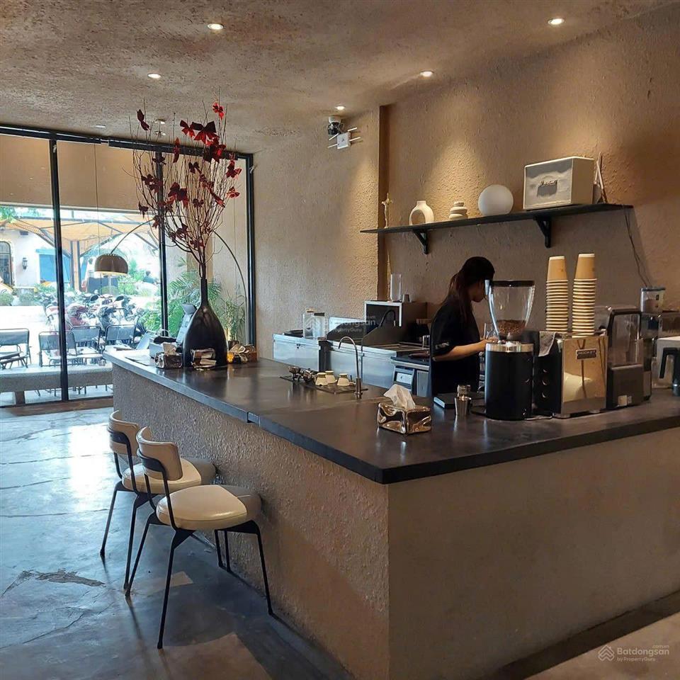 Siêu phẩm ngang 6m cách trạm metro 200m, cung đường kinh doanh, f&b sung. dòng tiền 480 triệu/năm