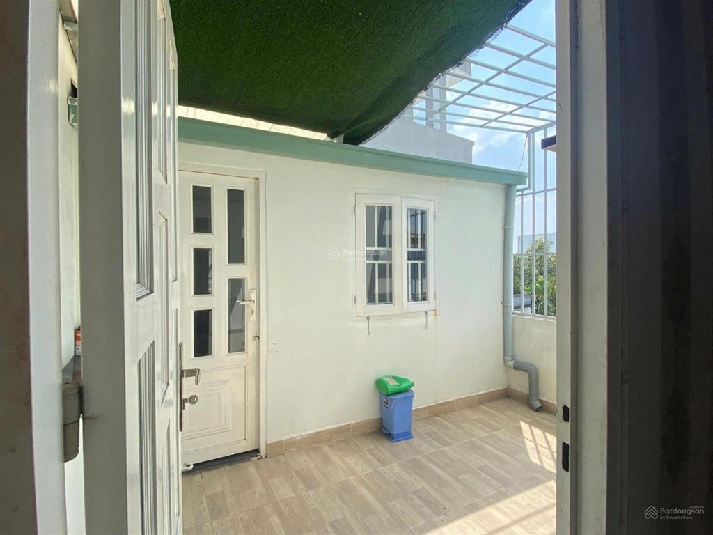 Hiếm  nhà đẹp 4 tầng hẻm xe tải kdc đường hoàng diệu 2 đồng bộ, an ninh. tiện ích đầy đủ quanh 1km