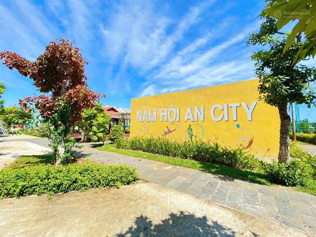 Cần bán nhà thô 3 tầng, đối diện chung cư + sân tennis