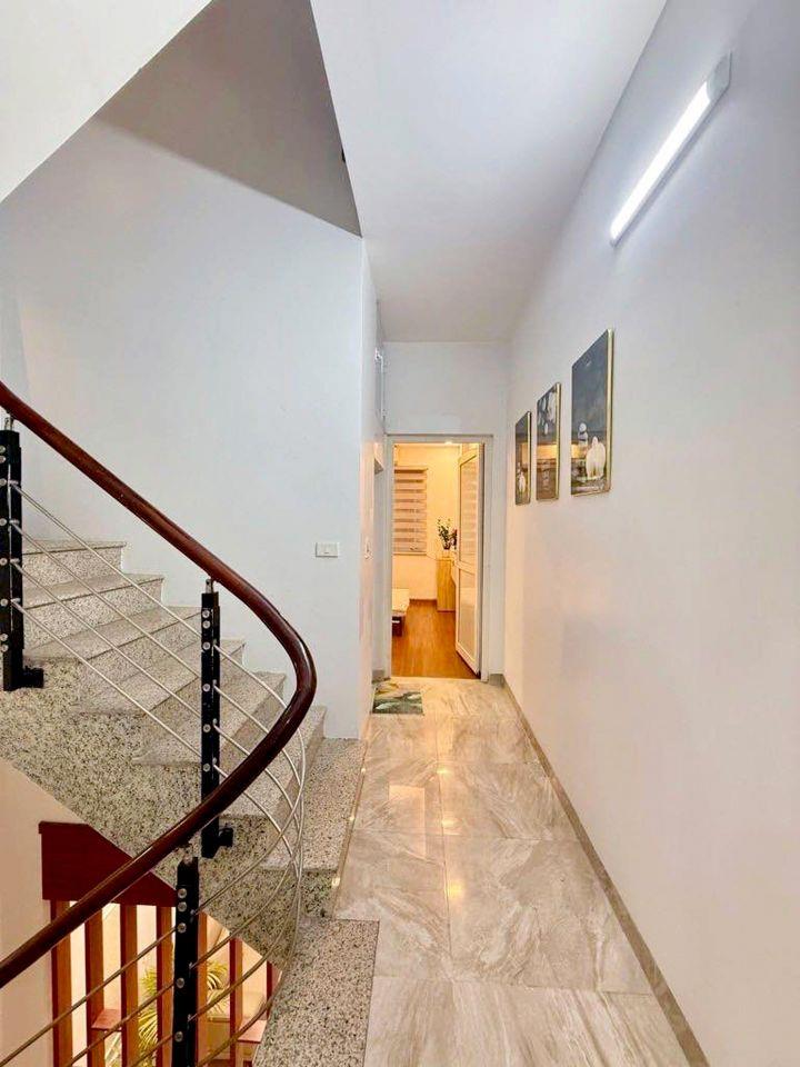 Nhà đẹp phố Kim Giang - Trần Hòa, 35m2 x 4T full nội thất, lô góc, 30m ra ô tô. Giá 7,6 tỷ