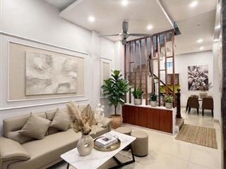 Nhà đẹp phố Kim Giang - Trần Hòa, 35m2 x 4T full nội thất, lô góc, 30m ra ô tô. Giá 7,6 tỷ