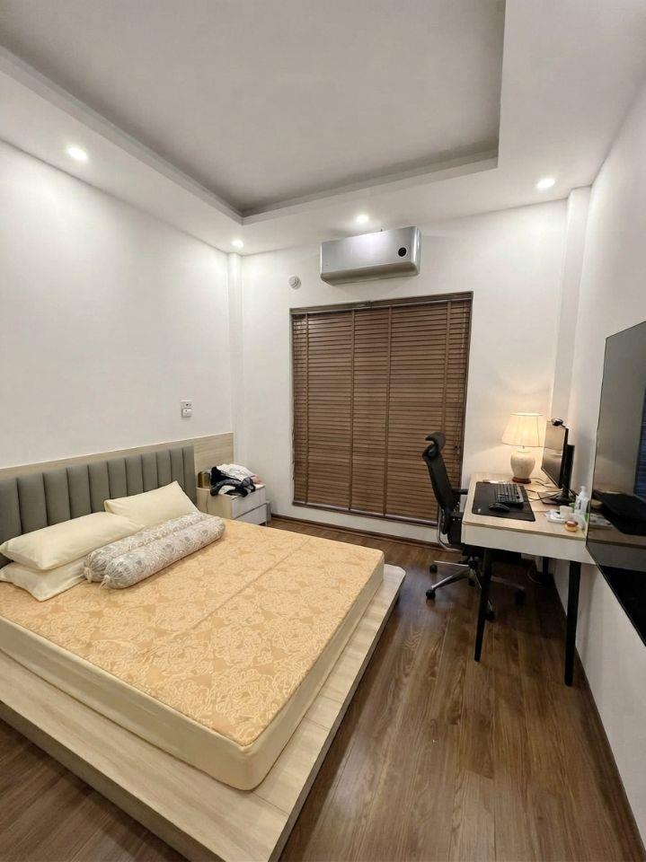 Bán nhà khu phân lô Đại Từ-Linh Đàm, 35m2 x 6T thang máy, mới đẹp, full nội thất. Giá 9 tỷ