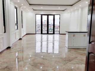 Cho thuê nhà mặt phố ngã tư Trương Định-Bạch Mai, 80m2x3T, lô góc, thang máy. Giá 50tr/th