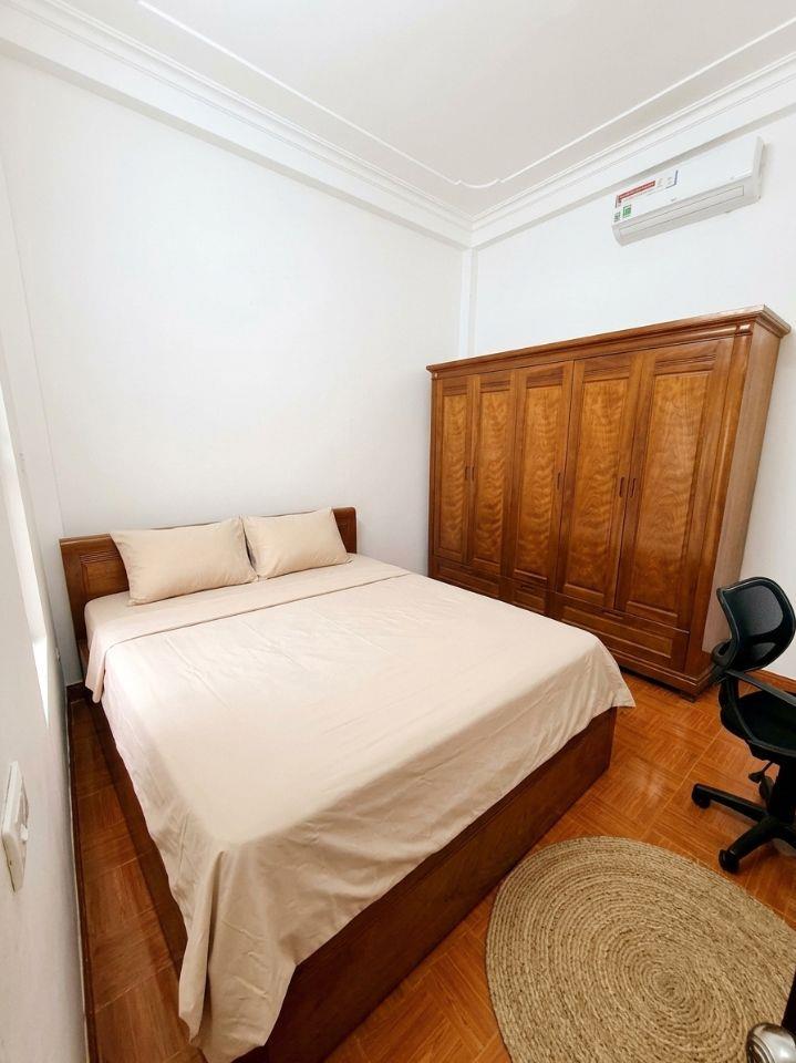 Bán nhà Kim Giang-Linh Đàm, 42m2 x 4T đẹp mới, ngõ kinh doanh tốt, ô tô vào. Giá 8,6 tỷ