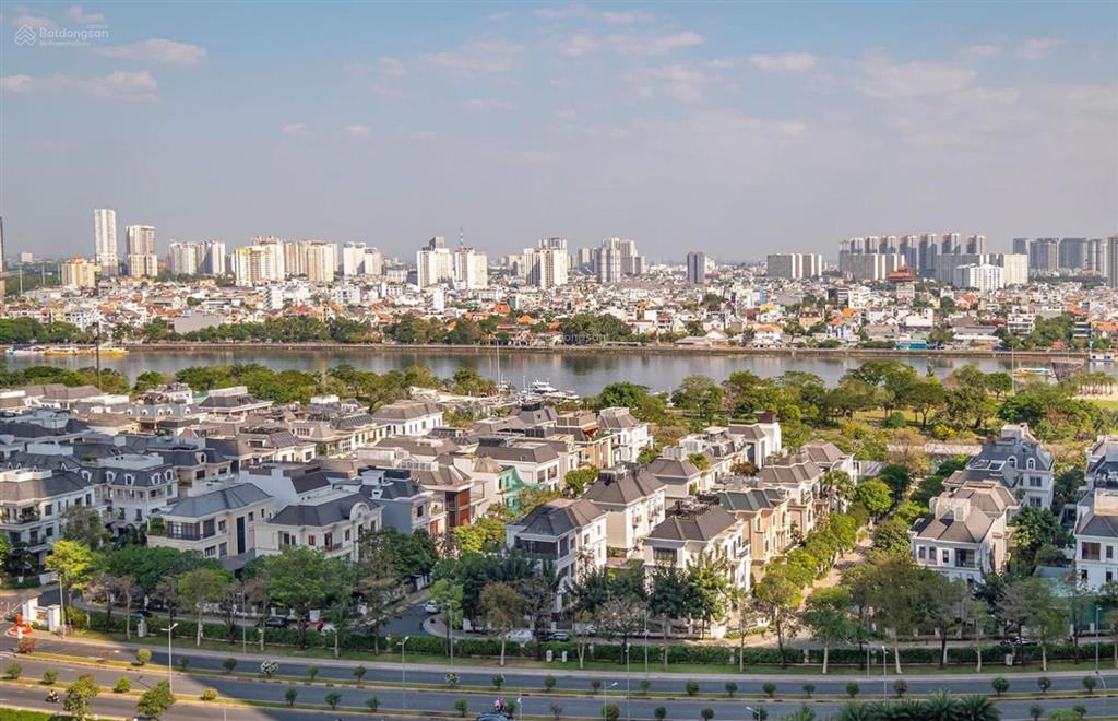 Chính chủ gửi bán căn biệt thự đơn lập vinhomes central park  căn góc  dt 600m2  full nt cao cấp
