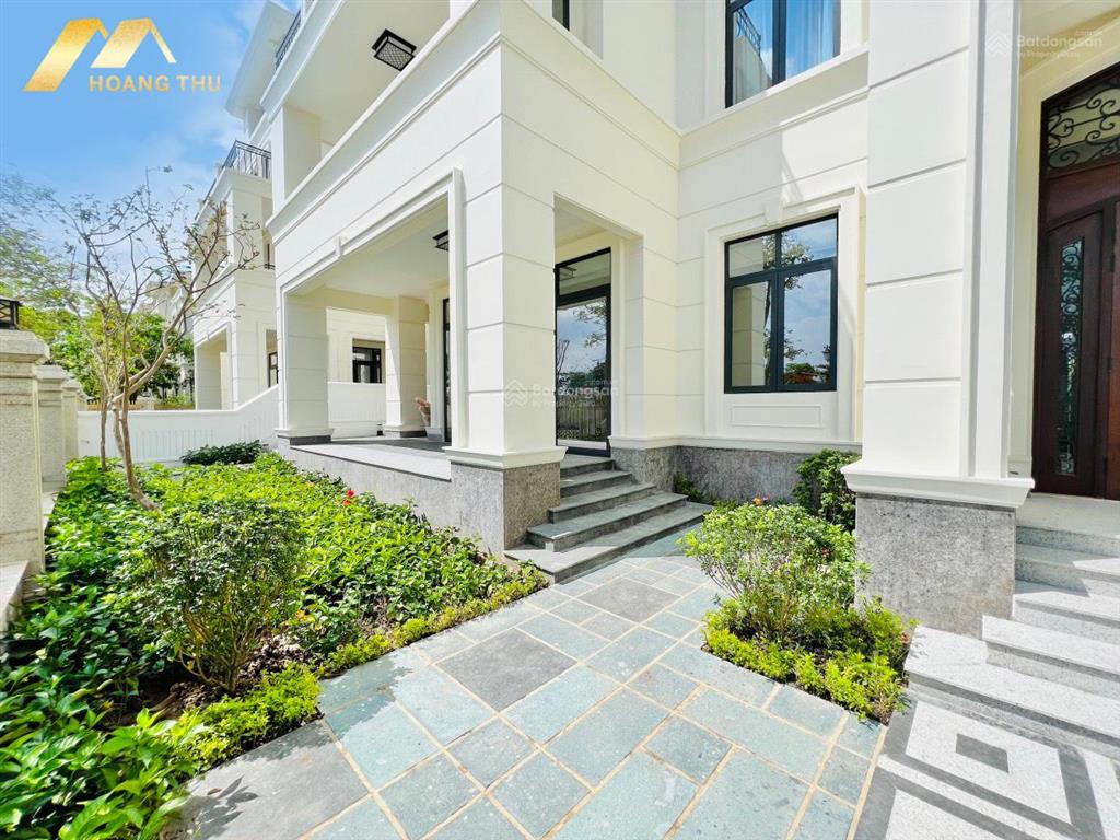 Chính chủ bán căn biệt thự vinhomes ba son q1  dt 225m2  nhà thô đã có sổ đỏ