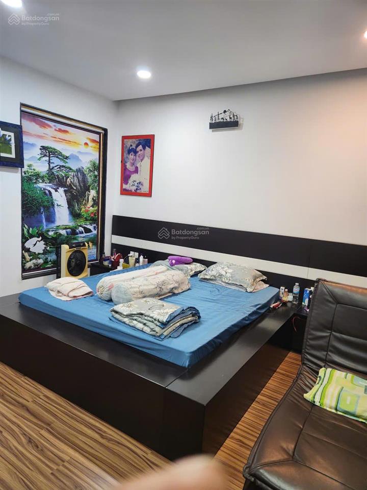 Nhà hoàn thiện cao cấp thang máy, vị trí đẹp tại vạn phúc city, giá ngộp cần bán gấp