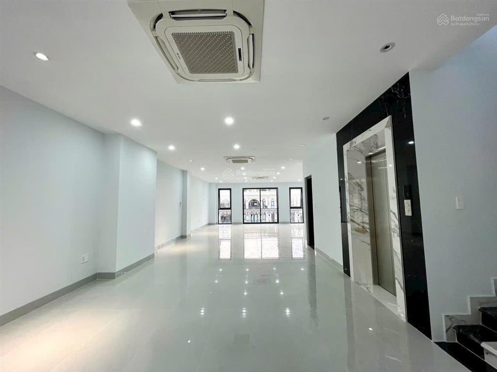 Tòa nhà văn phòng tại vạn phúc city cho thuê, dt 7x21m nhà 1 hầm 5 tầng  750m² sàn