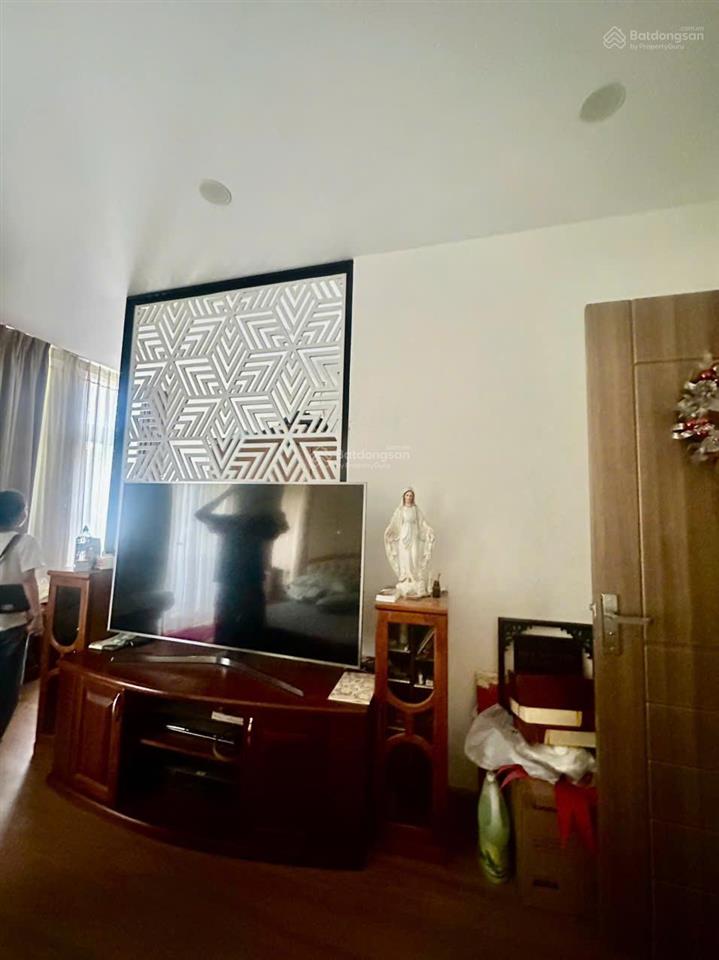 Căn góc thông hành vị trí đẹp, nhà nội thất cao cấp, cần bán giá tốt tại vạn phúc city
