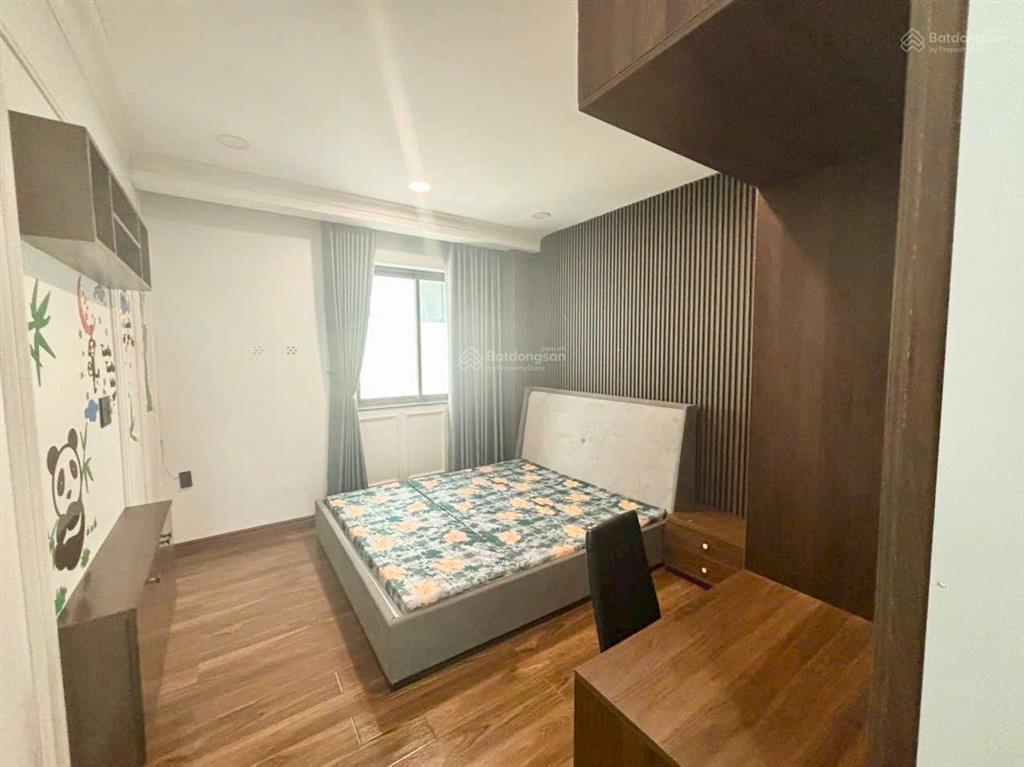 Căn góc thông hành vị trí đẹp, nhà nội thất cao cấp, cần bán giá tốt tại vạn phúc city
