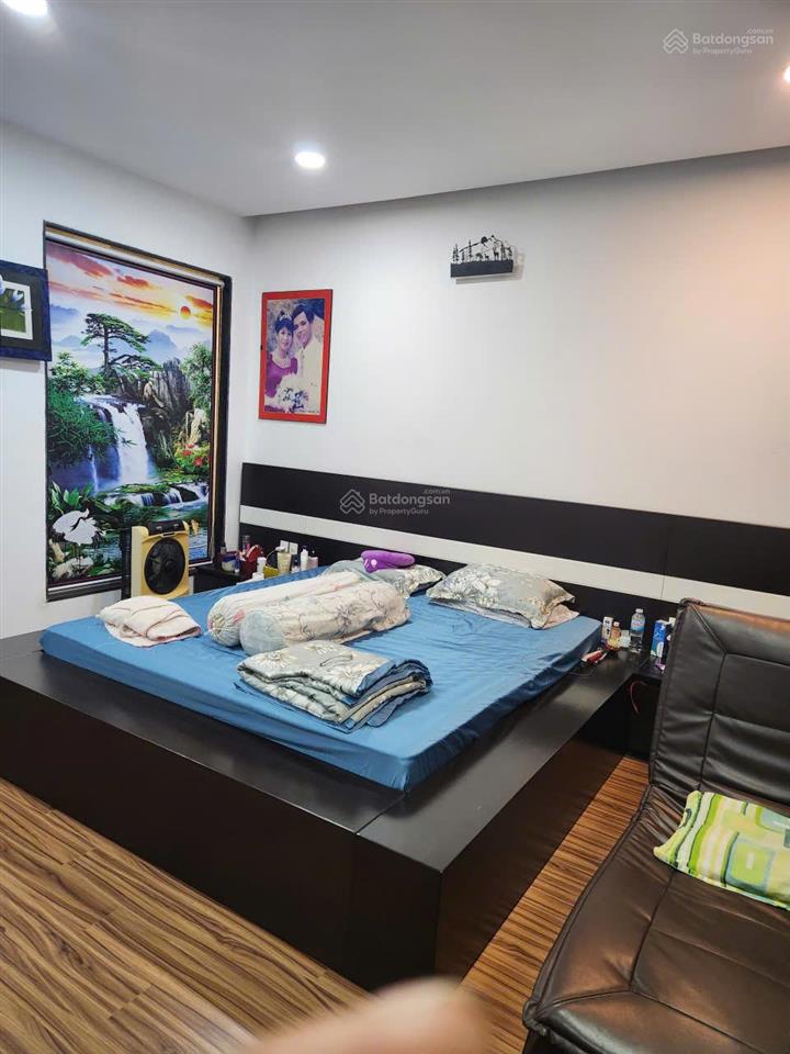Hạ giá 3 tỷ bán gấp nhà hoàn thiện có thang máy, nội thất ở cao cấp tại vạn phúc