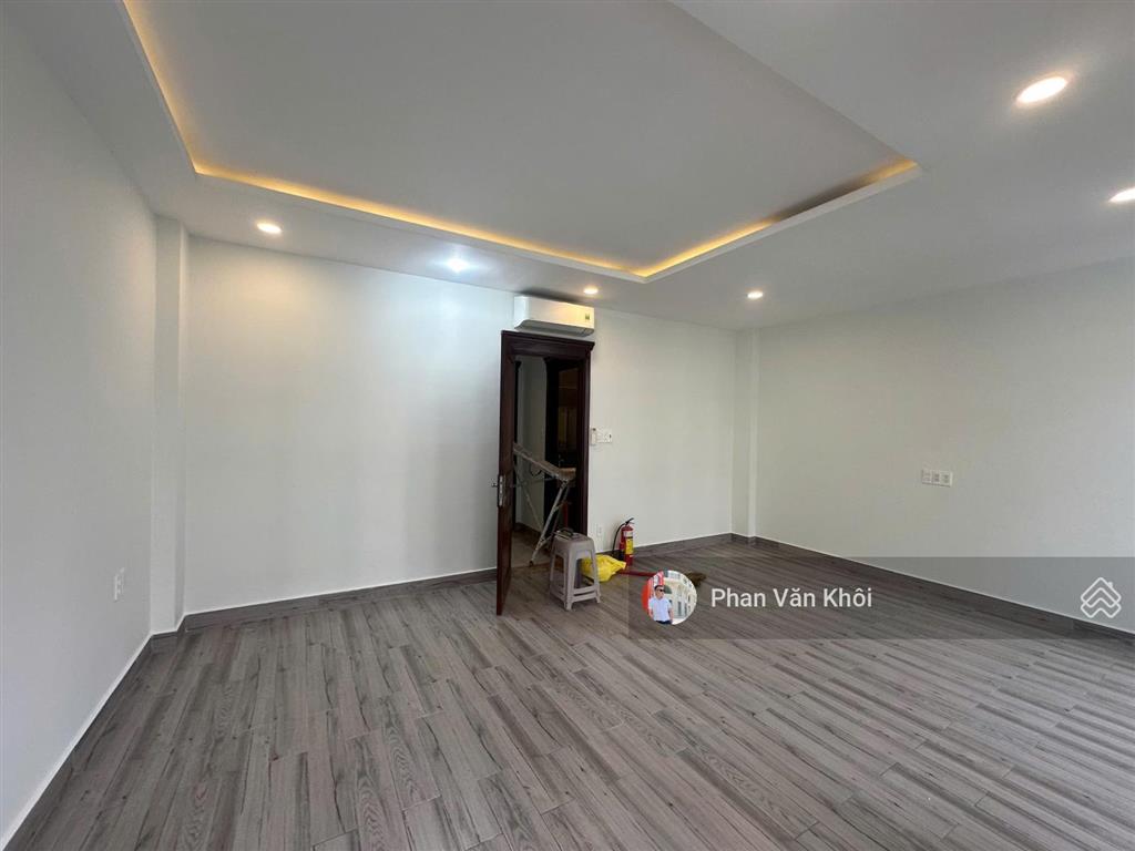 Cho thuê văn phòng tầng 2, nguyên sàn có 2 phòng  tại vạn phúc city