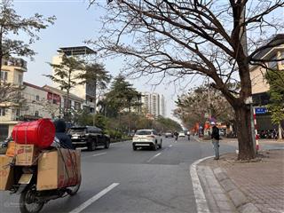 Hiếm đẹp trung tâm giá tốt,toà nhà văn phòng mới xây 7.5 tầng thang máy 1.8 tấn phố chu huy mân