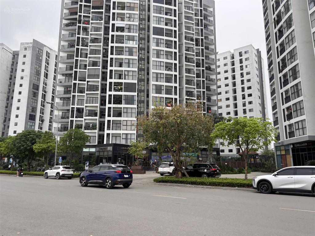 Cực hiếm  bán mảnh đất ngay mặt vườn hoa khu đô thị sài đồng rất giá trị 55/62m2 chỉ 19.8 tỷ