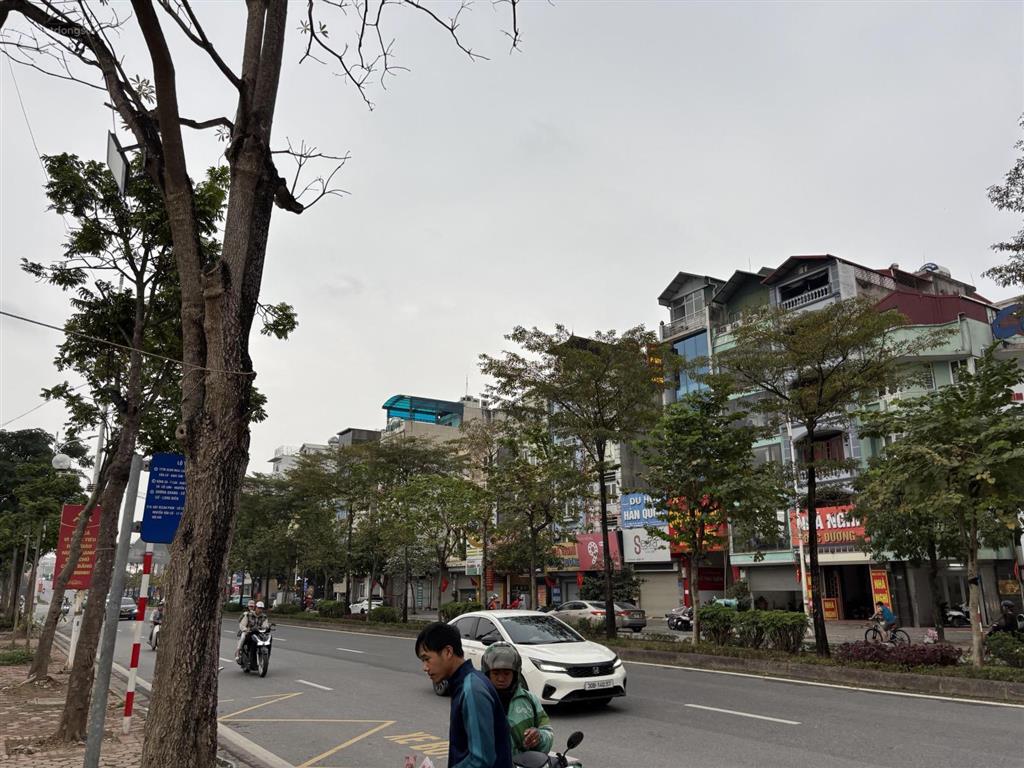 Bán mảnh đất 2 mặt đường to mặt phố cổ linh vỉa hè 9m kinh doanh rất giá trị 73m2 mặt tiền 7.3m