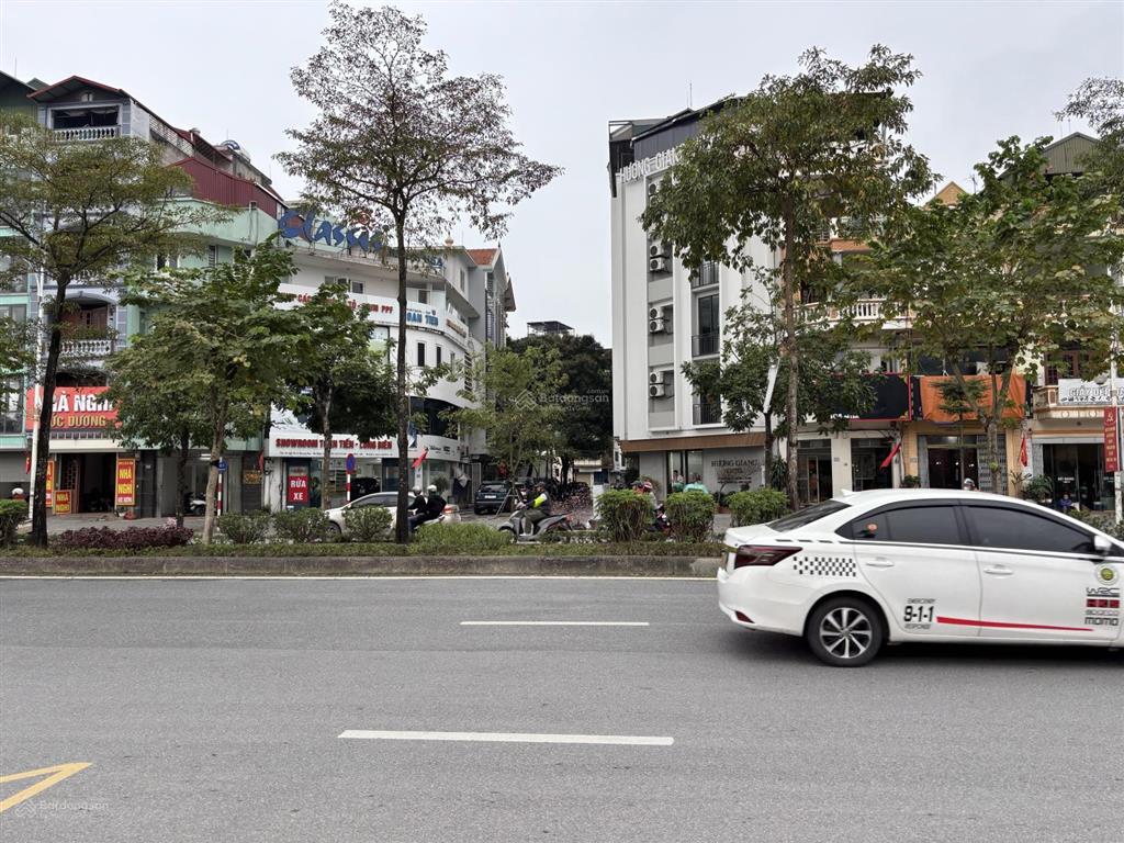 Bán mảnh đất 2 mặt đường to mặt phố cổ linh vỉa hè 9m kinh doanh rất giá trị 73m2 mặt tiền 7.3m
