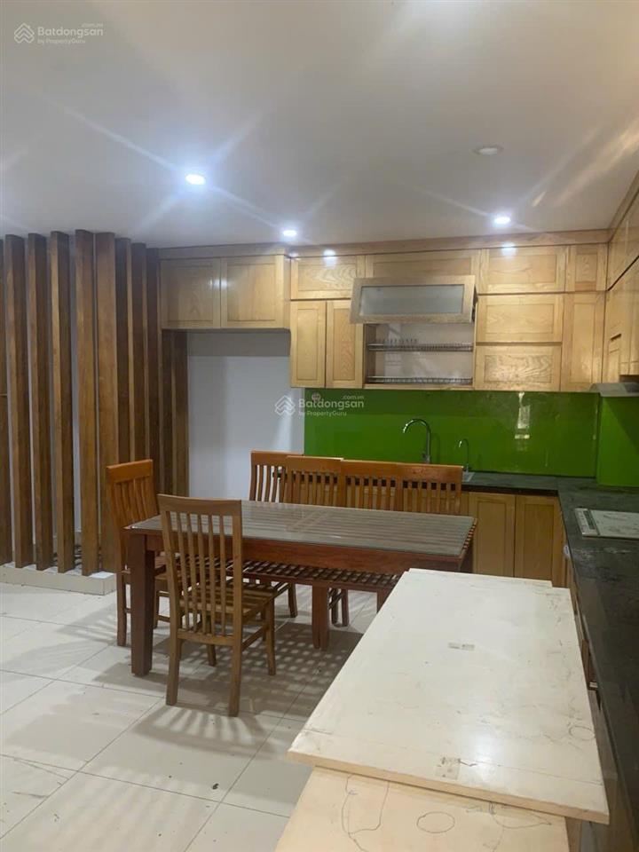 Bán căn nhà 5 tầng vị trí kinh doanh văn phòng cạnh trường cấp 3 phúc lợi khu phân lô giá cực rẻ