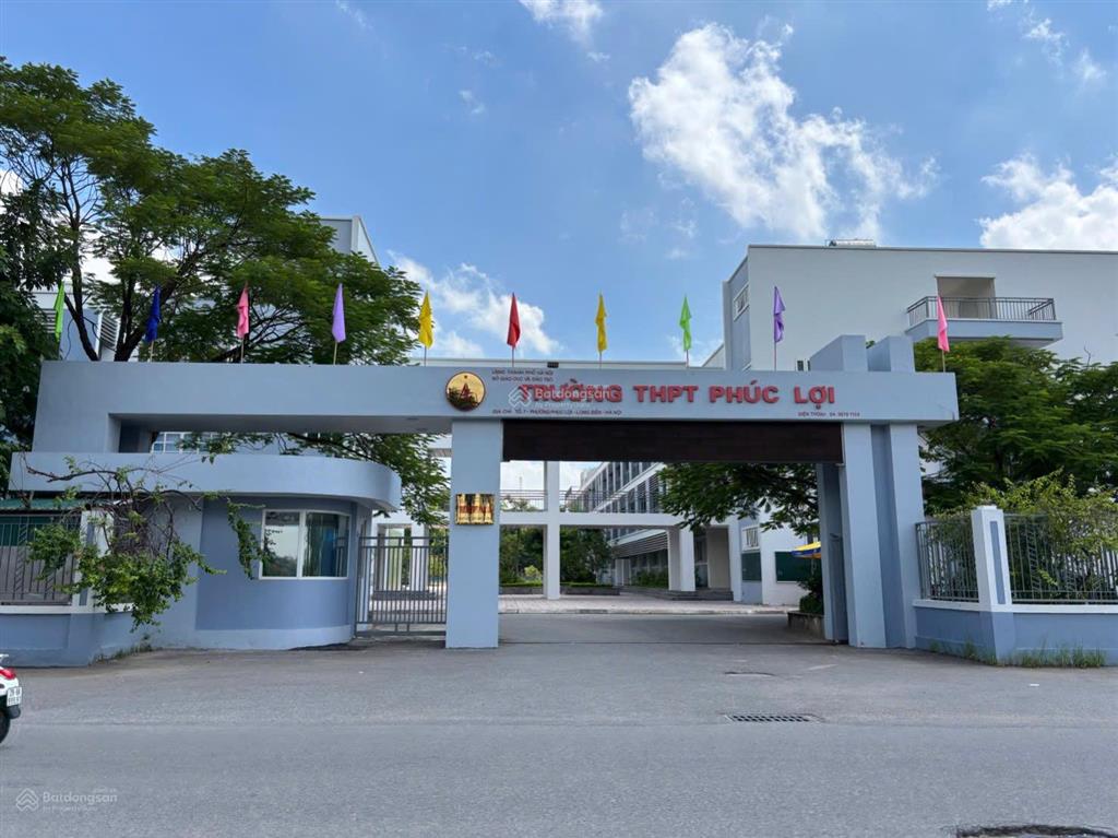 Bán căn nhà 5 tầng vị trí kinh doanh văn phòng cạnh trường cấp 3 phúc lợi khu phân lô giá cực rẻ
