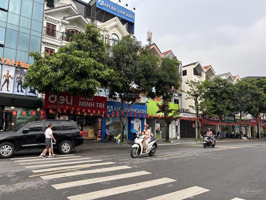 Hiếm bán liền kề 4 tầng mặt phố bùi thiện ngộ kđt việt hưng kinh doanh sầm uất view thoáng giá tốt