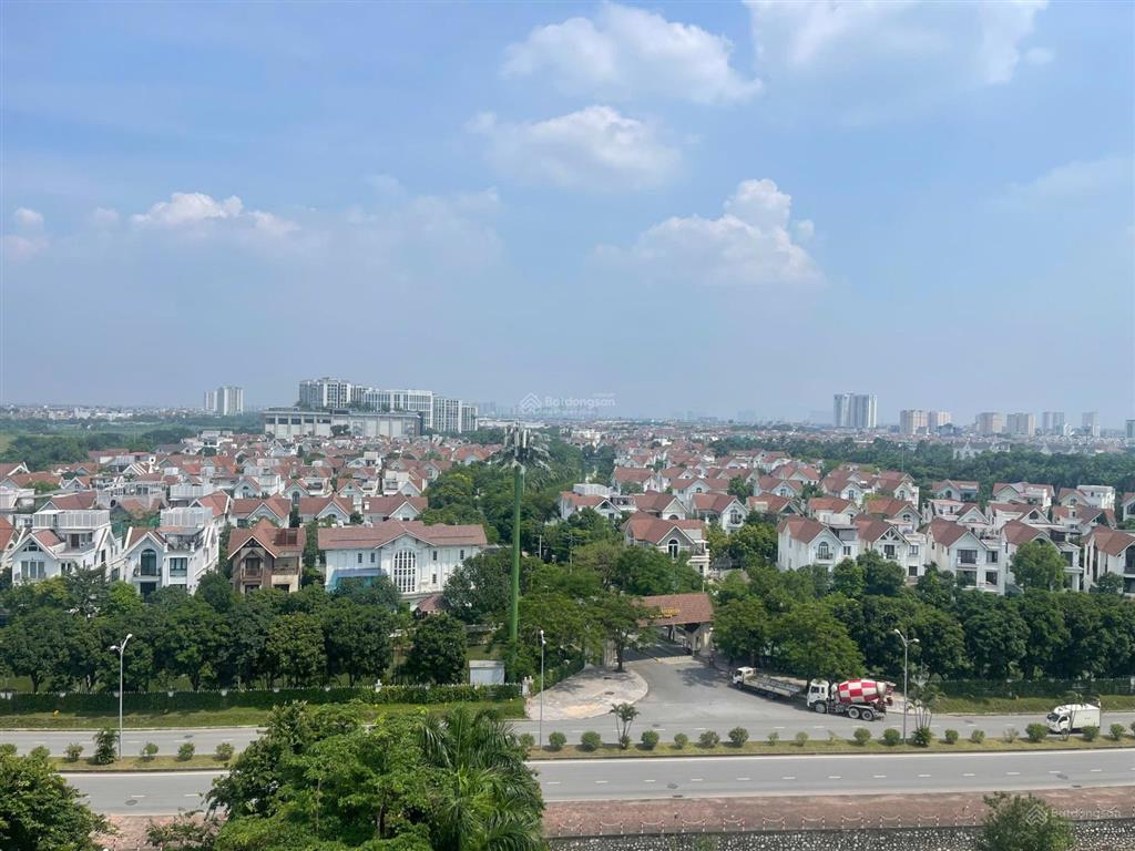 Hiếm bán căn chung cư mới tinh căn góc 3 đông nam view vinhomes 3 ngủ 2wc đẹp nhất toà valencia