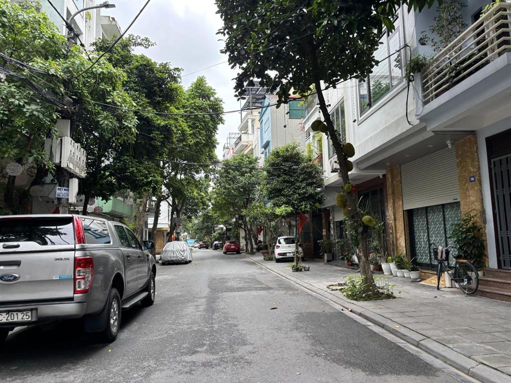 Cứ mua đất phân lô dự án là an toàn các bác ạđất đẹp khu quân đội 918 cạnh sân gofl và aeon 8.8 tỷ