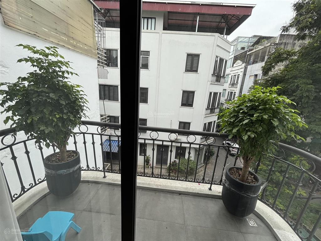 Hiếmbán căn nhà 4 tầng xây mẫu nhà vườn khu phân lô cạnh hồ công viên kđt sài đồng sát vinhomes