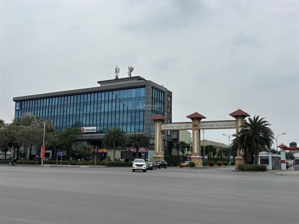 Hiếmbán căn nhà 4 tầng xây mẫu nhà vườn khu phân lô cạnh hồ công viên kđt sài đồng sát vinhomes