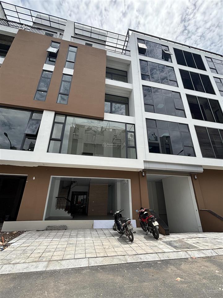 Hiếmbán căn liền kề lô góc xẻ khe 5 tầng thô khu dự án phố lạc trung kinh doanh 112m2 chỉ 350trm2