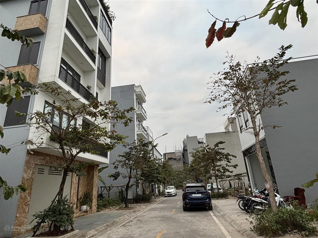 Bán mảnh đất đấu giá cạnh hồ công viên ngay phía sau phố đoàn khuê kéo dài thanh am 85m2 giá tốt