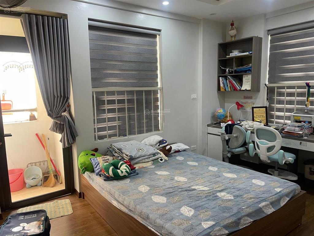 Bán căn chung cư lô góc toà n017 mặt vinhomes kđt sài đồng rất đáng sống 96.5m2 chỉ 6.2 tỷ đủ đồ