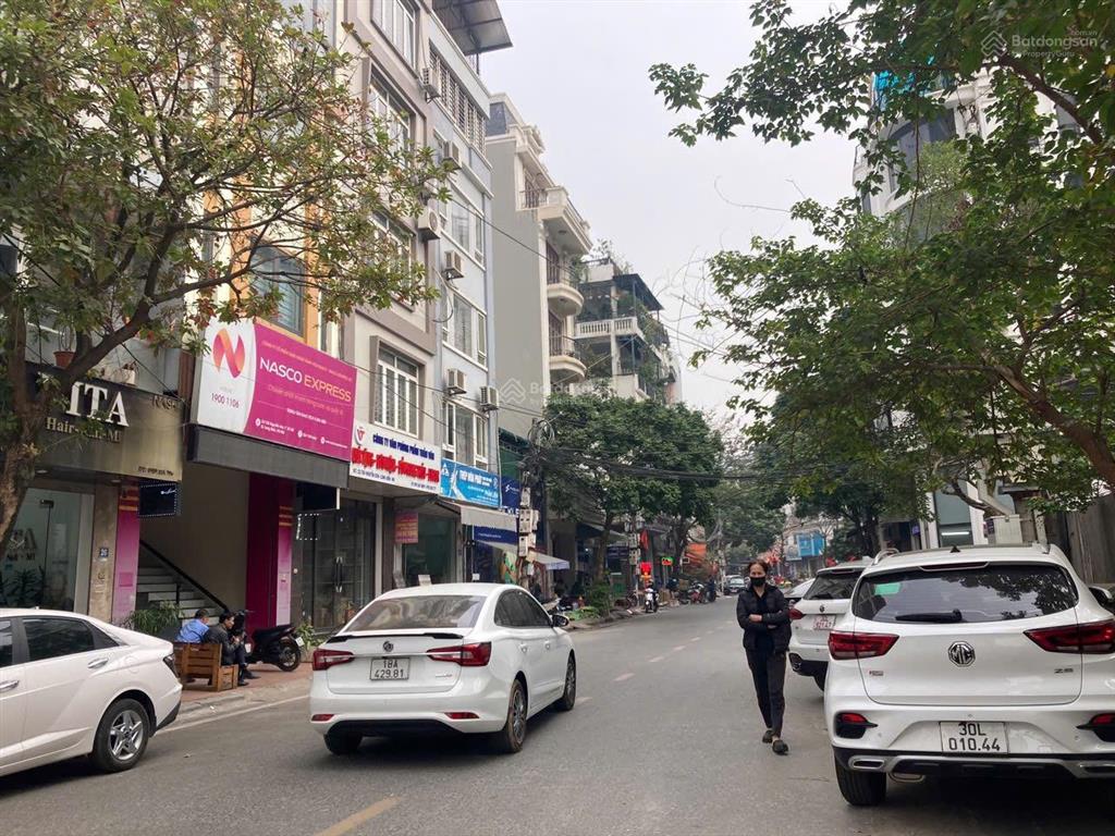 Vip cho thuê nhà 7 tầng thang máy phố hàng xách tay nguyễn sơn bồ đề sầm uất 88m² làm văn phòng