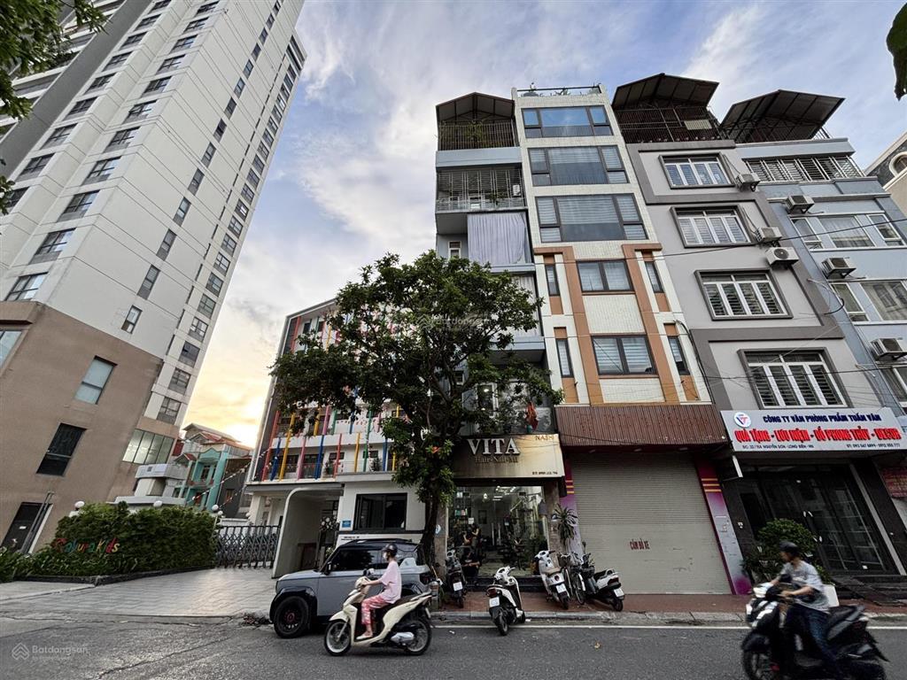 Vip cho thuê nhà 7 tầng thang máy phố hàng xách tay nguyễn sơn bồ đề sầm uất 88m² làm văn phòng