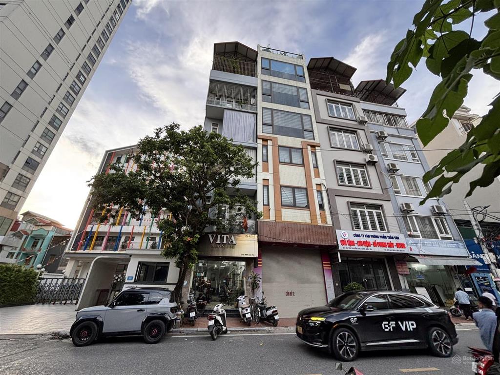 Vip cho thuê nhà 7 tầng thang máy phố hàng xách tay nguyễn sơn bồ đề sầm uất 88m² làm văn phòng