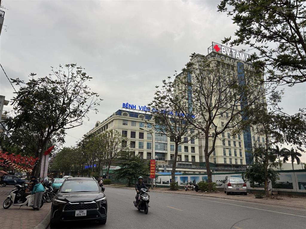 Hiếm  bán mảnh đất đẹp ô tô vào gần hồ sinh thái trung tâm bồ đề 36.5m2 mặt tiền 4.3m chỉ 9.2 tỷ
