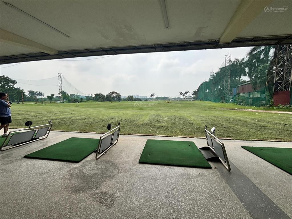 Cho thuê sàn văn phòng 900m² có tầng hầm thang máy ở sân golf long biên cạnh vietnam airlines